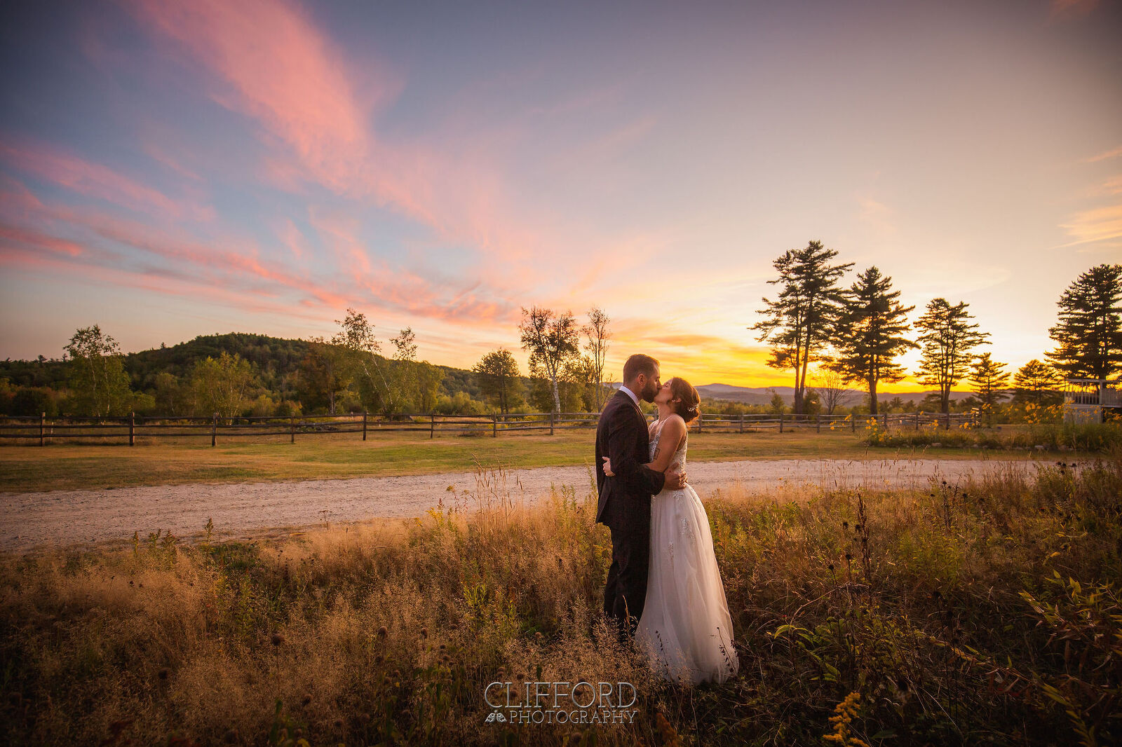 Epic Sunset wedding day fun